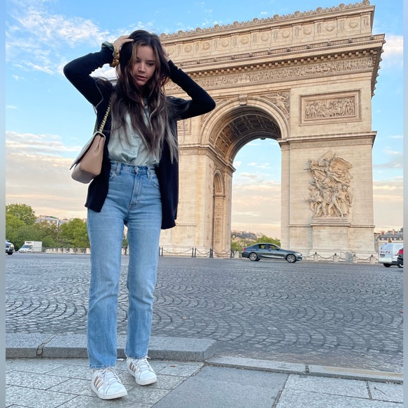 Abercrombie & Fitch Ankle straight jeans with distressed bottom hem - Picture 2 of 5